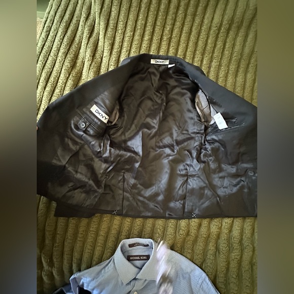 DKNY boys size 8 blazer and suit pants set 100% wool with button up shirt - Picture 4 of 10